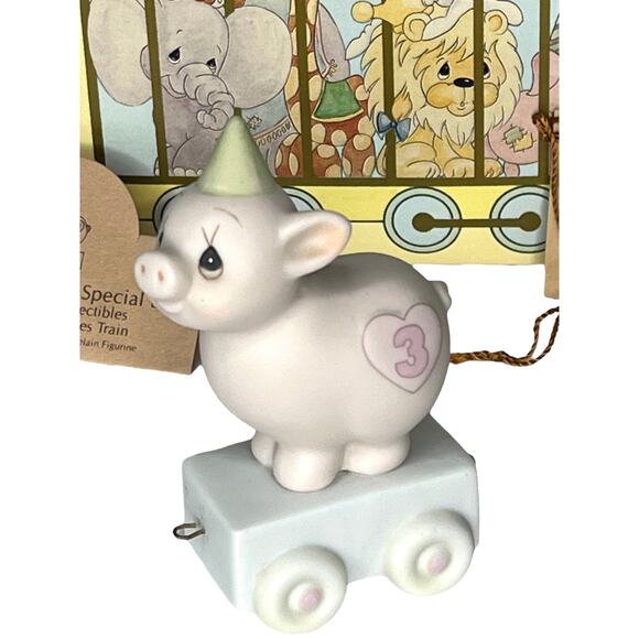 Precious Moments BIRTHDAY TRAIN 3 Yrs Old Porcelain PIG Figurine Enesco Box Tags - Picture 4 of 6